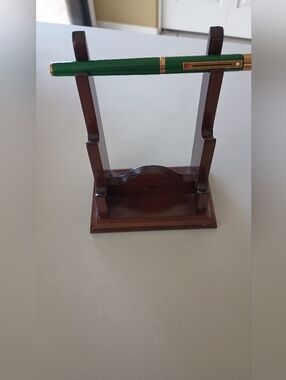 Green and Gold Decorative Pen with Wooden Display Stand